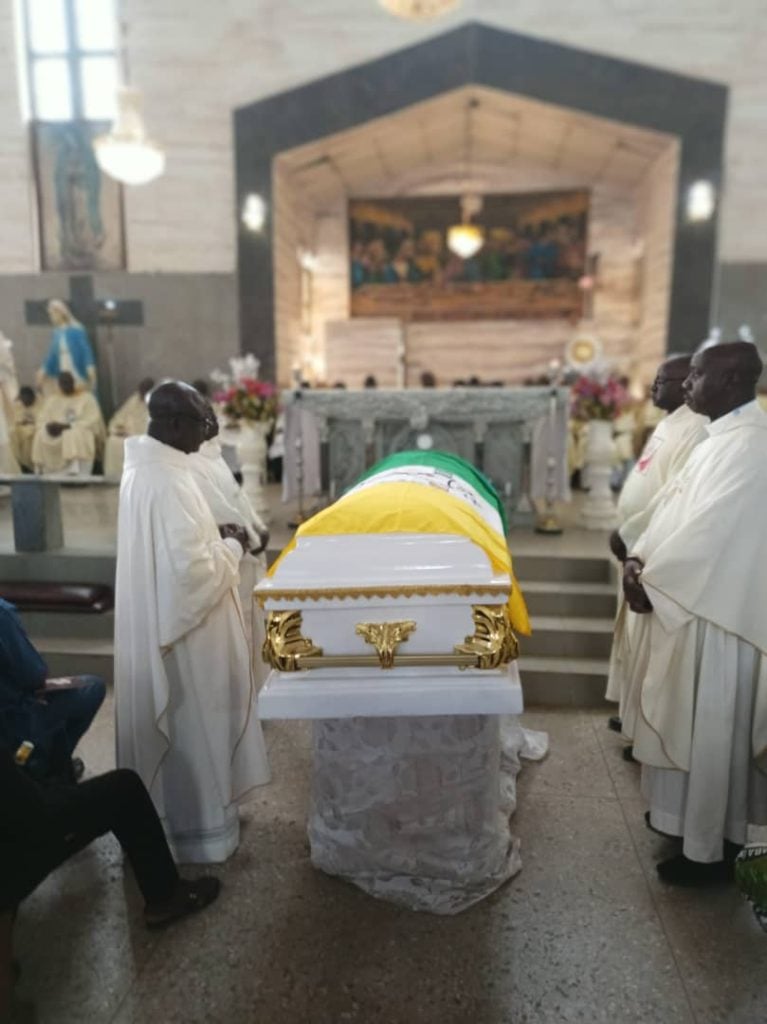 Catholic priest burnt by bandits buried amidst tears in Niger